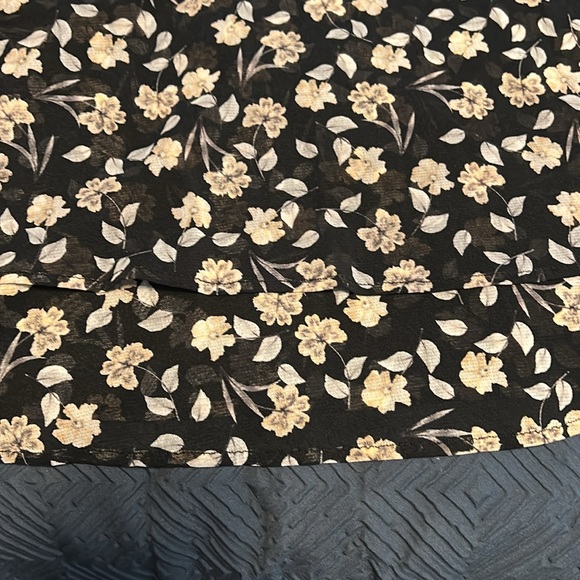 Alfani double layer laced bell sleeve dress top - Picture 3 of 5